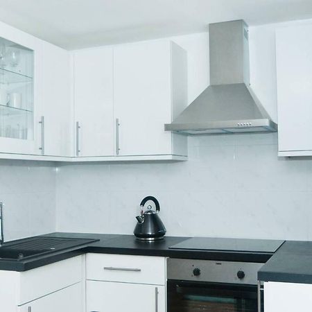 Modern Apartment In Trendy Dalston Londra Exterior foto