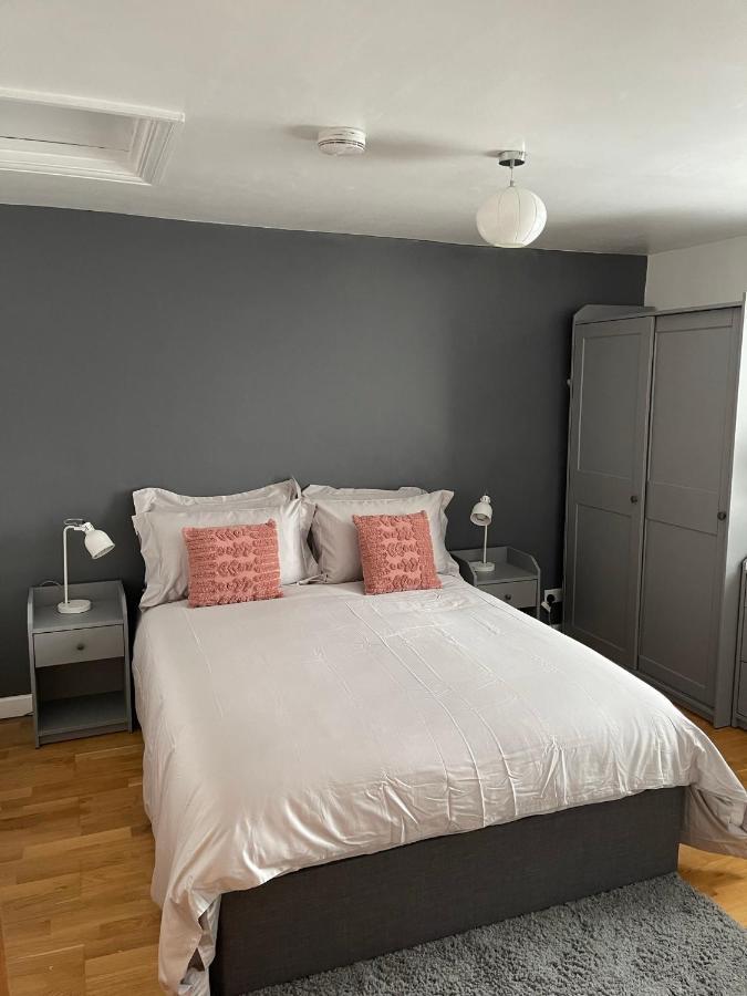 Modern Apartment In Trendy Dalston Londra Exterior foto